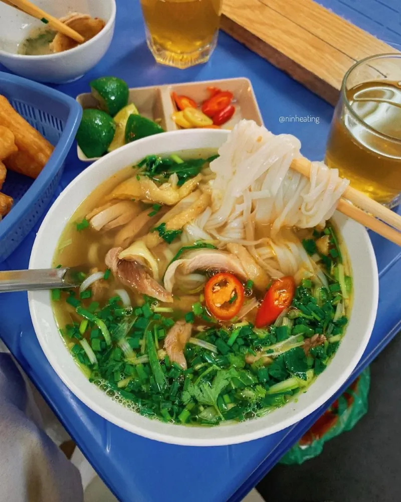 Phở Gà Châm