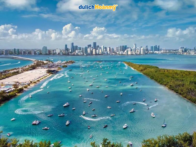 Bãi biển nhiệt đới tuyệt đẹp ở vùng Caribbe, một điểm nhấn khi tìm hiểu châu Mỹ gồm những nước nào