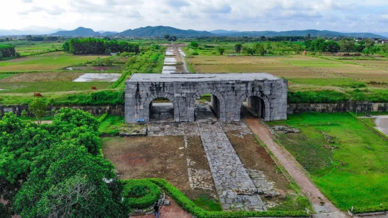 Di tích Thành nhà Hồ Thanh Hóa