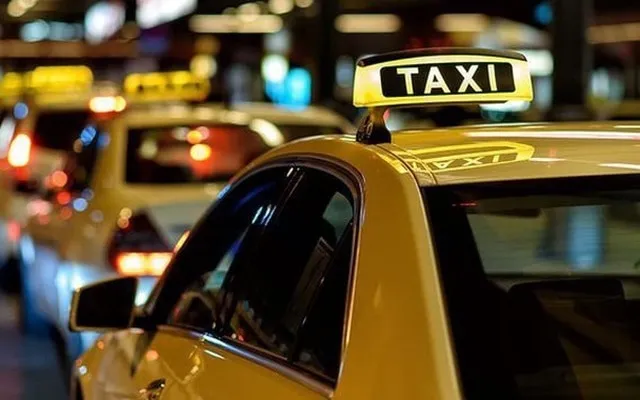 Taxi