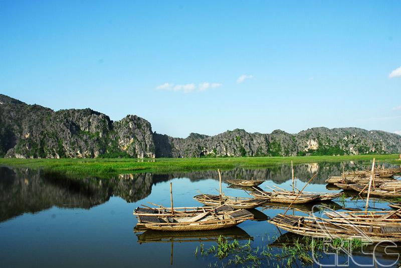 Quần thể danh thắng Tràng An Ninh Bình với non nước hữu tình